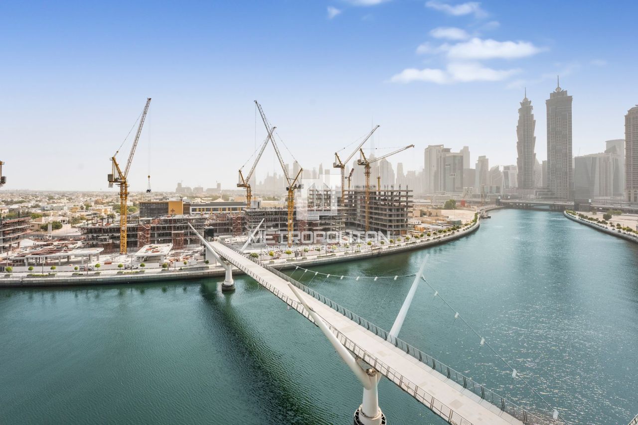 Apartment in Dubai, UAE, 144 m² - picture 1