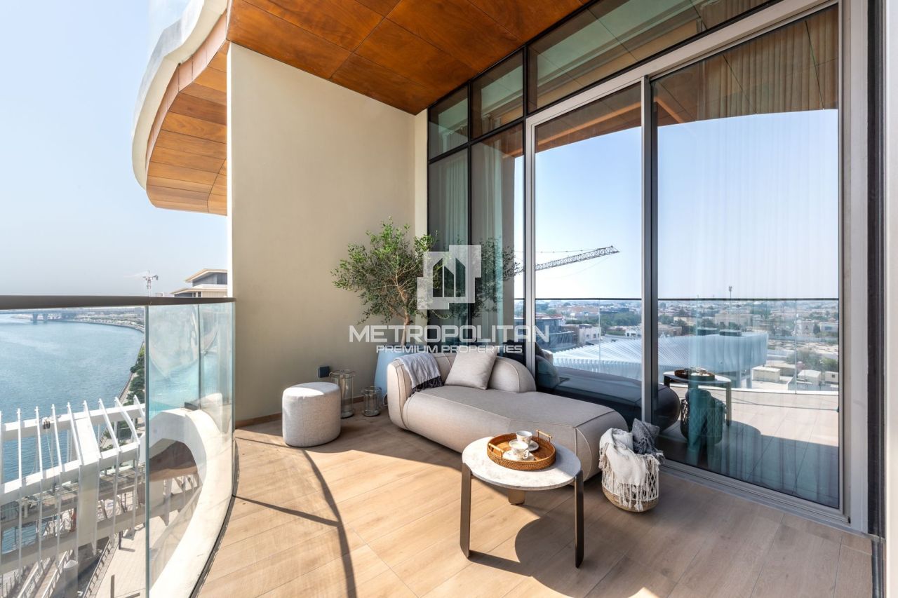 Apartment in Dubai, UAE, 278 m² - picture 1