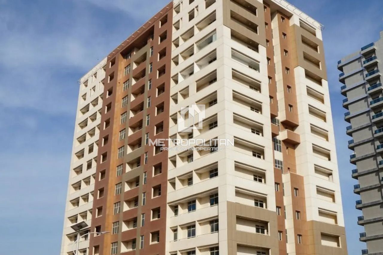 Apartamento en Dubái, EAU, 63 m² - imagen 1