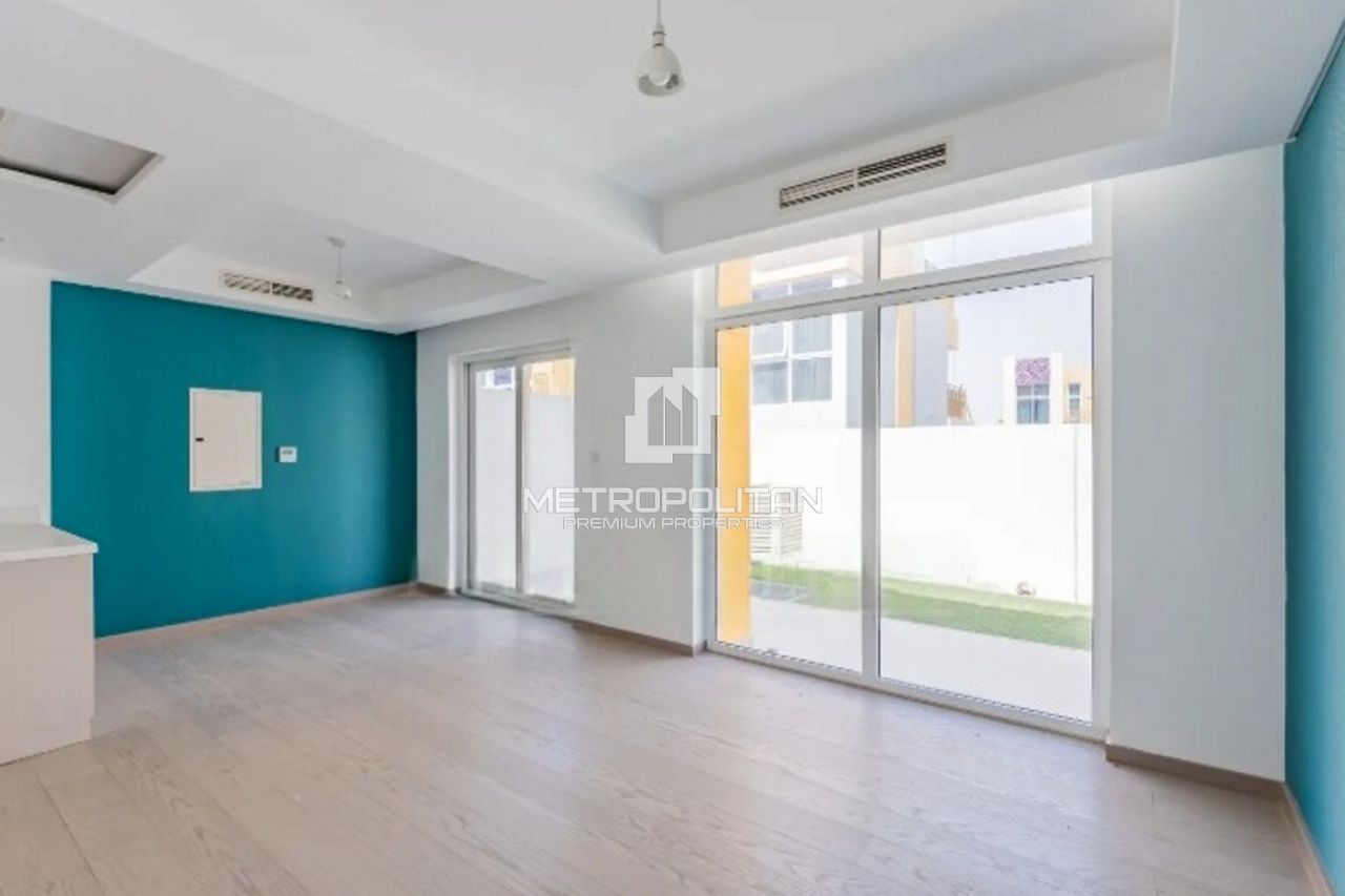 Townhouse in Dubai, UAE, 112 m² - picture 3