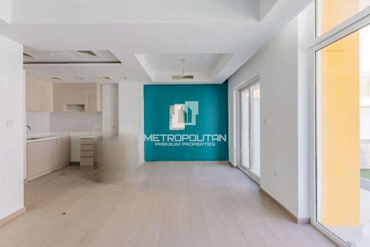 Townhouse in Dubai, UAE, 112 m² - picture 4