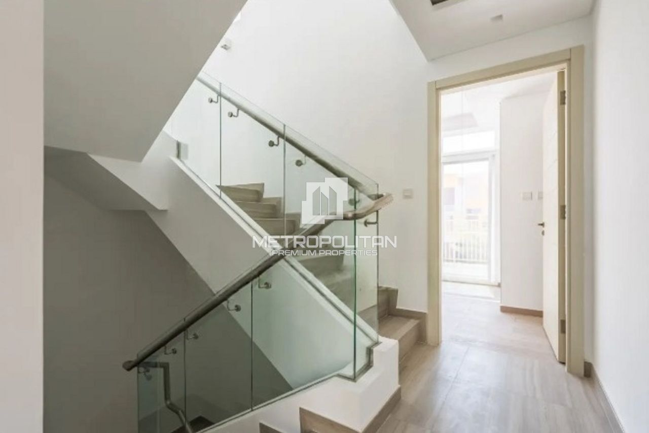 Townhouse in Dubai, UAE, 112 m² - picture 5