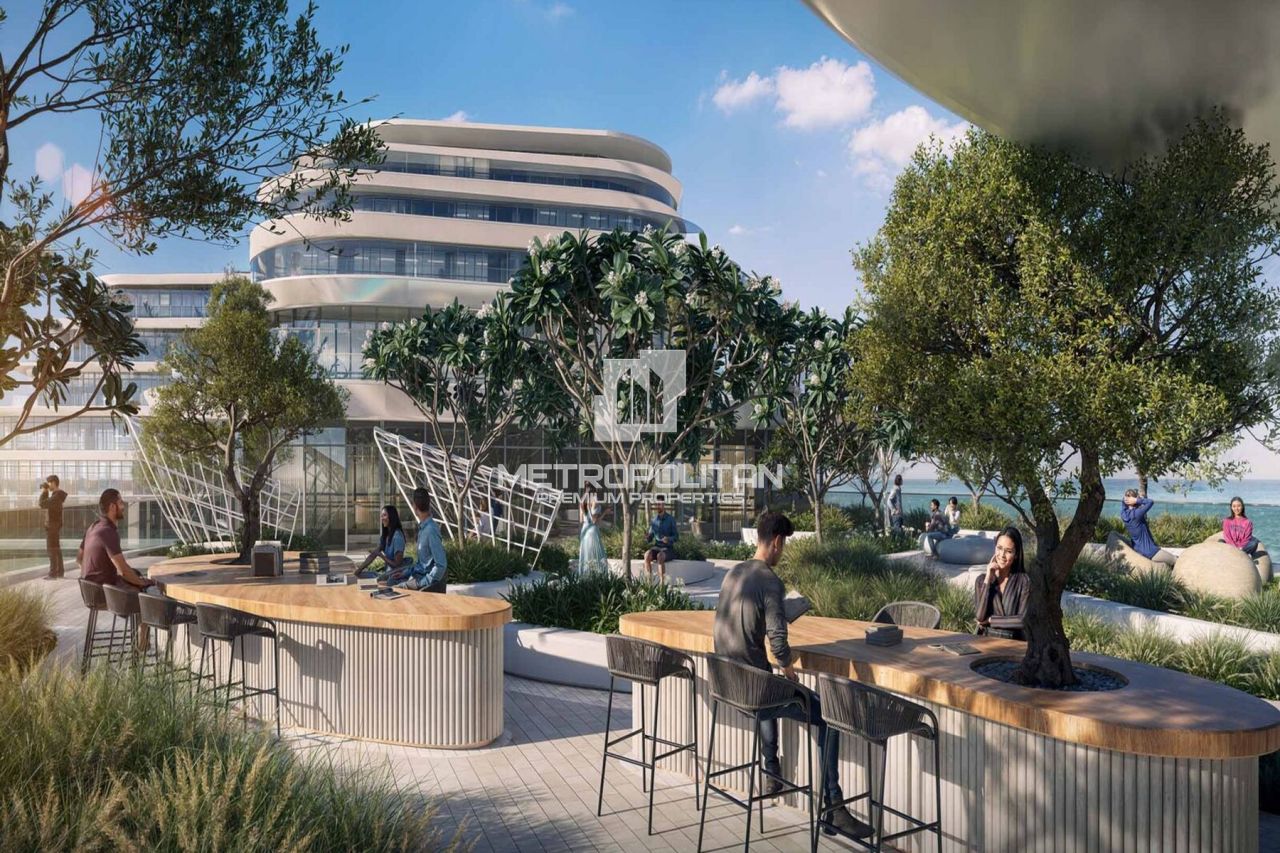 Oficina en Ras al-Jaima, EAU, 400 m² - imagen 7