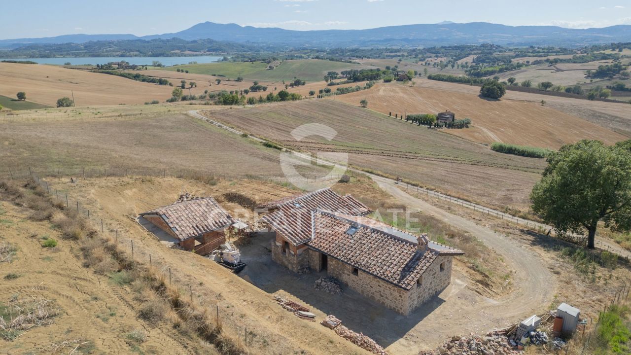 Casa en Castiglione del Lago, Italia, 139.55 m² - imagen 1