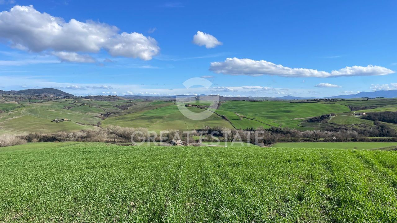 House in Montalcino, Italy, 1 350.4 m² - picture 1