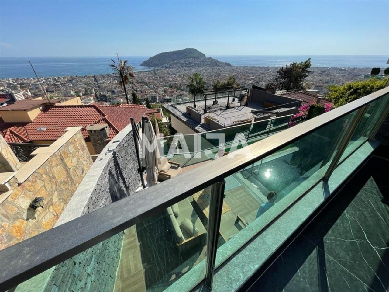 Villa à Alanya, Turquie, 300 m² - image 1