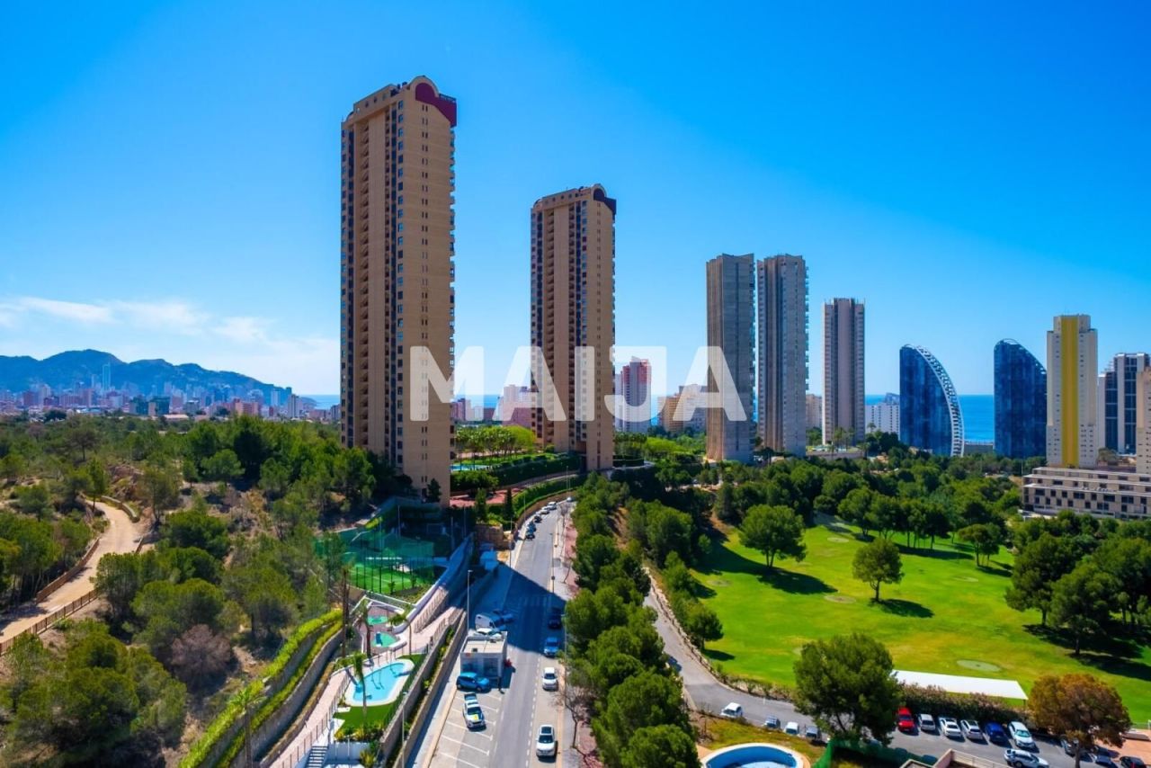 Apartment in Benidorm, Spain, 80 m² - picture 1
