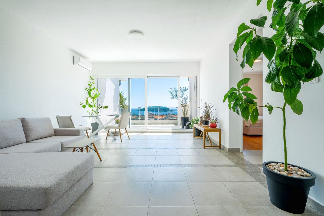 Appartement à Budva, Monténégro, 65 m² - image 1