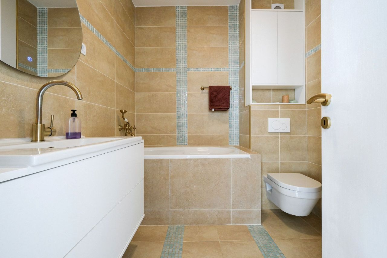 Apartamento en Budva, Montenegro, 65 m² - imagen 10