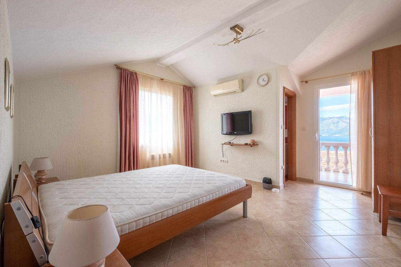 Villa in Krasici, Montenegro, 168 m² - Foto 13