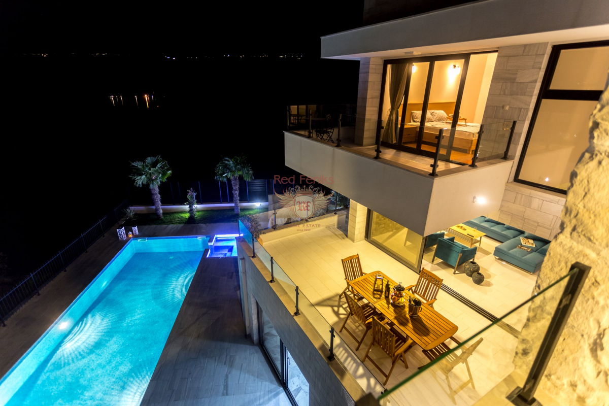 Casa en Herceg-Novi, Montenegro, 323 m² - imagen 3