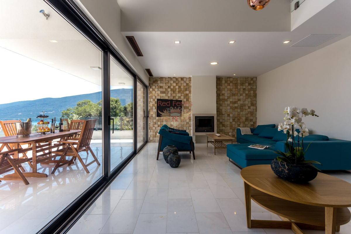 Casa en Herceg-Novi, Montenegro, 323 m² - imagen 7