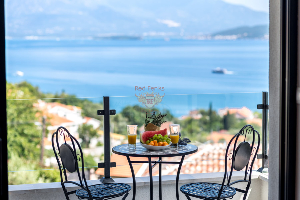 Casa en Herceg-Novi, Montenegro, 323 m² - imagen 13