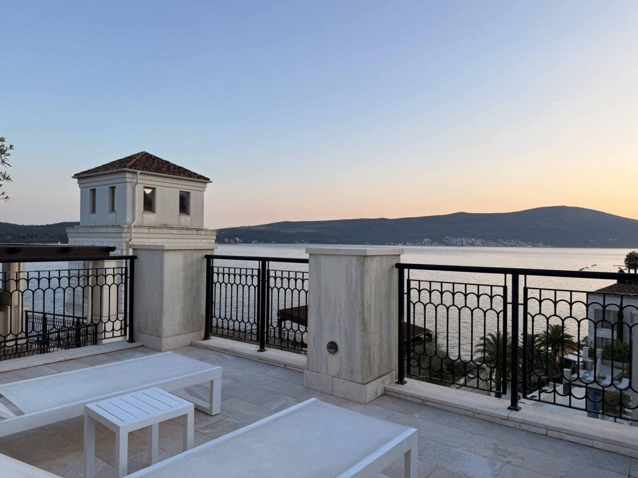 Flat in Tivat, Montenegro, 135 m² - picture 11