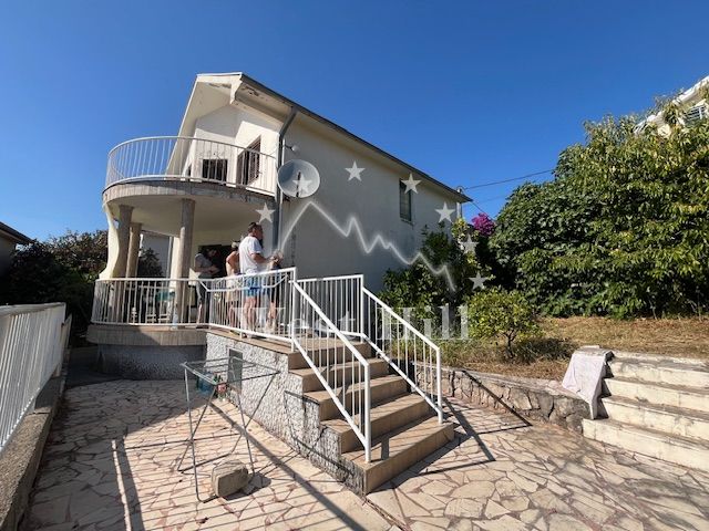 Haus in Krimovica, Montenegro, 140 m² - Foto 1