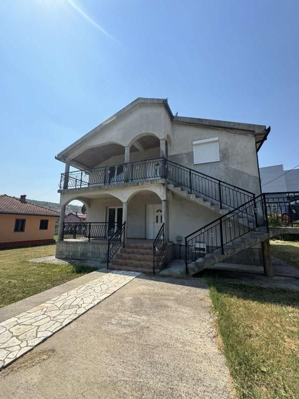 Casa Grbe, Montenegro, 220 m² - imagen 1