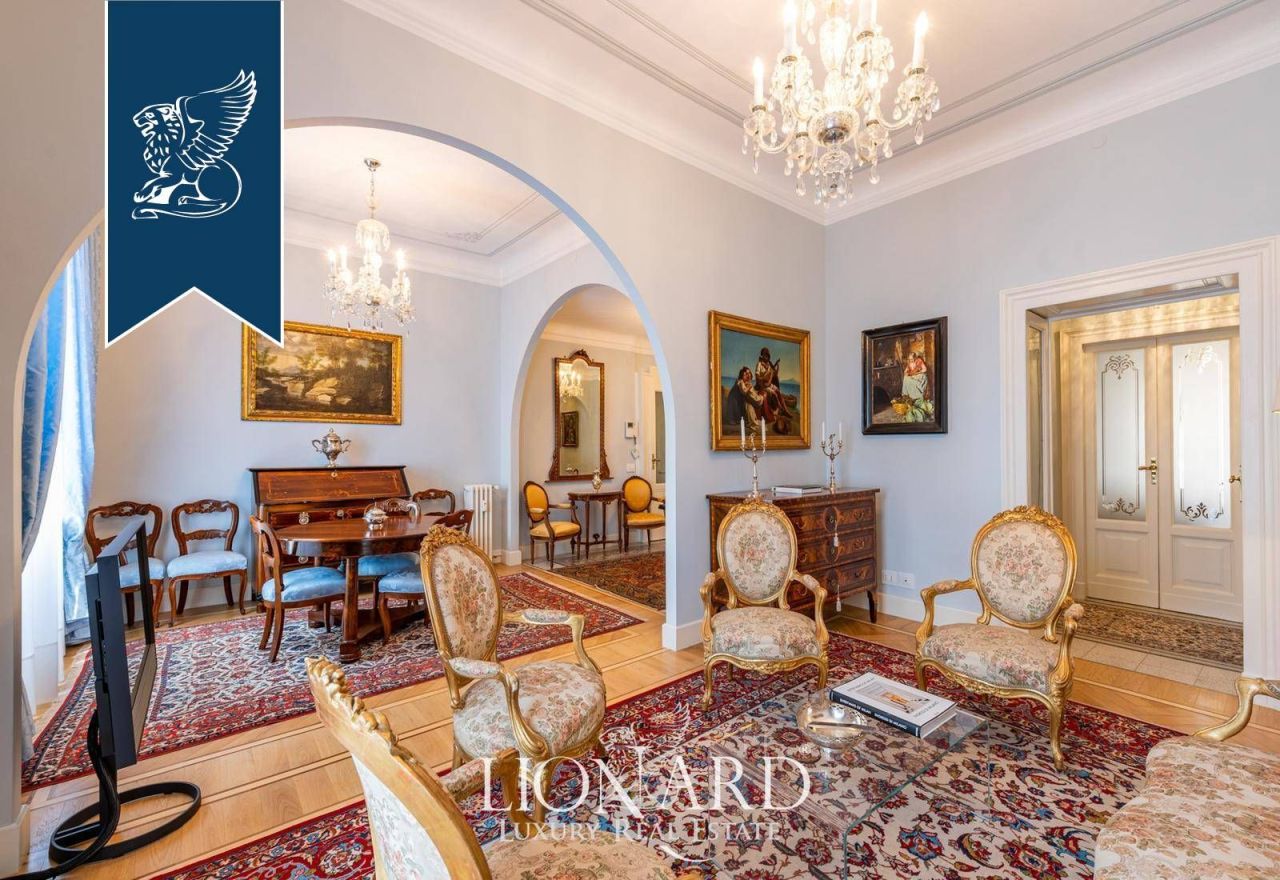 Appartement à Milan, Italie, 131 m² - image 1