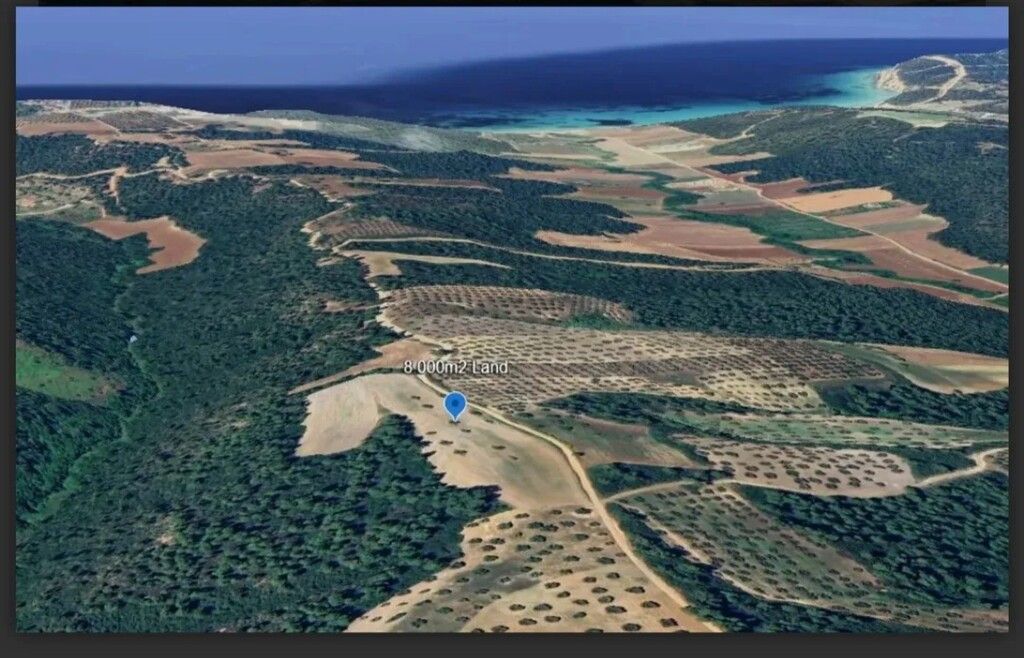 Terrain à Kassandra, Grèce, 8 000 m² - image 1
