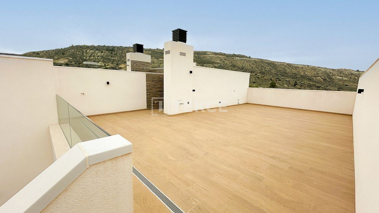 Penthouse in Algorfa, Spanien, 208 m² - Foto 1