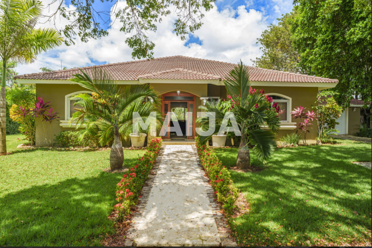 Villa in Sosua, Dominican Republic, 218.73 m² - picture 1