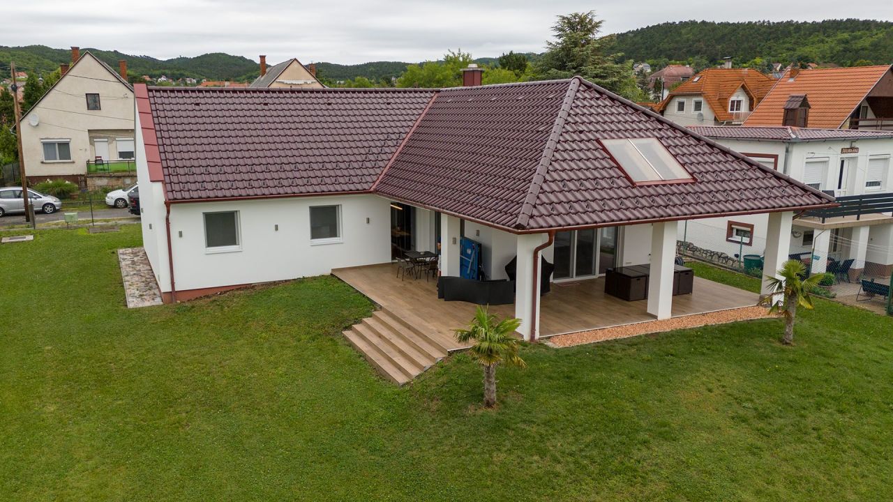 Maison à Vonyarcvashegy, Hongrie, 142 m² - image 2