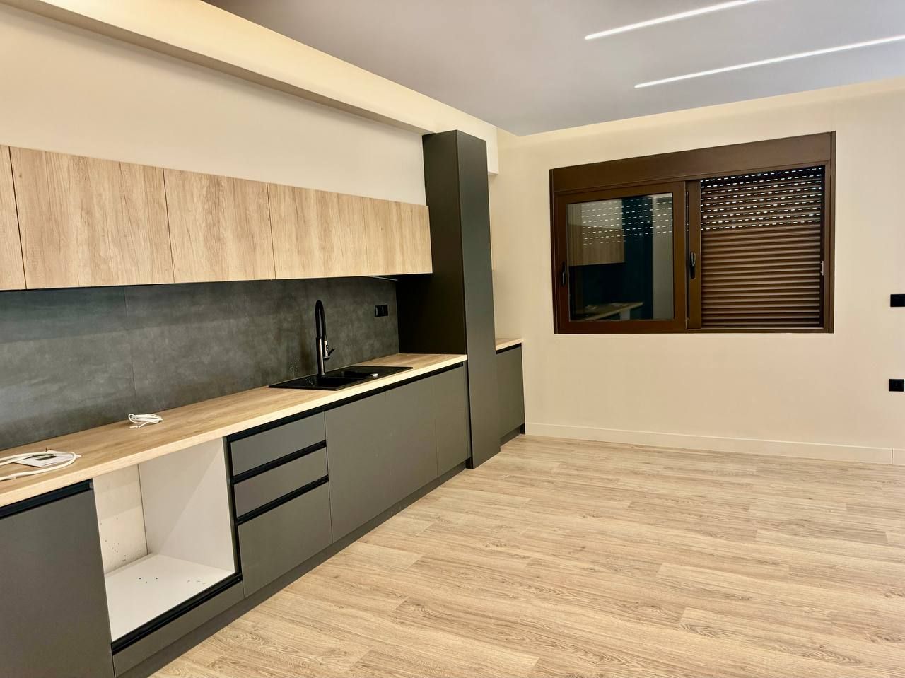 Flat in Athens, Greece, 60 m² - picture 1