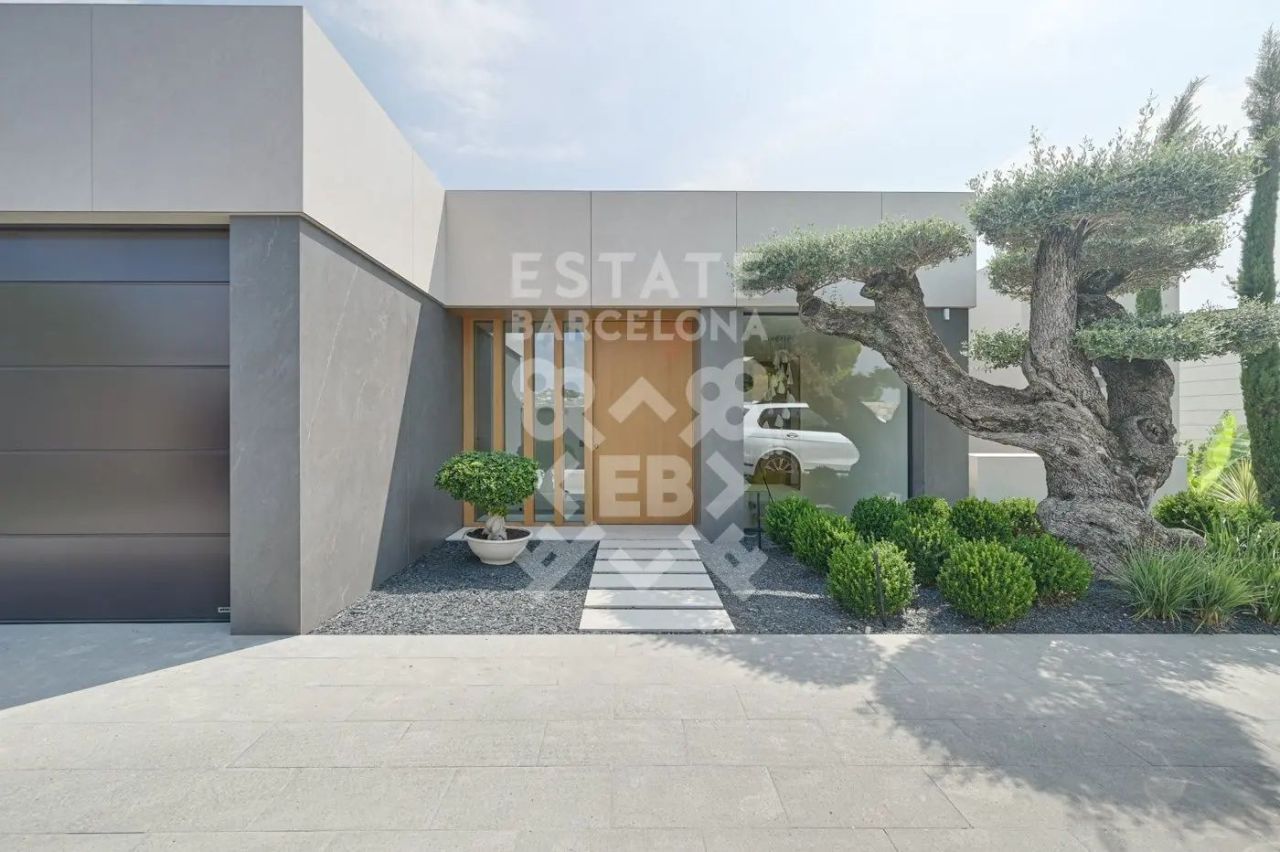 Villa in Lloret de Mar, Spanien, 500 m² - Foto 3