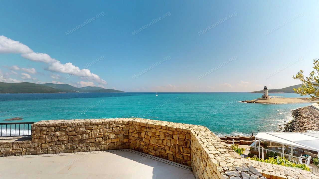 Appartement à Tivat, Monténégro, 109 m² - image 1