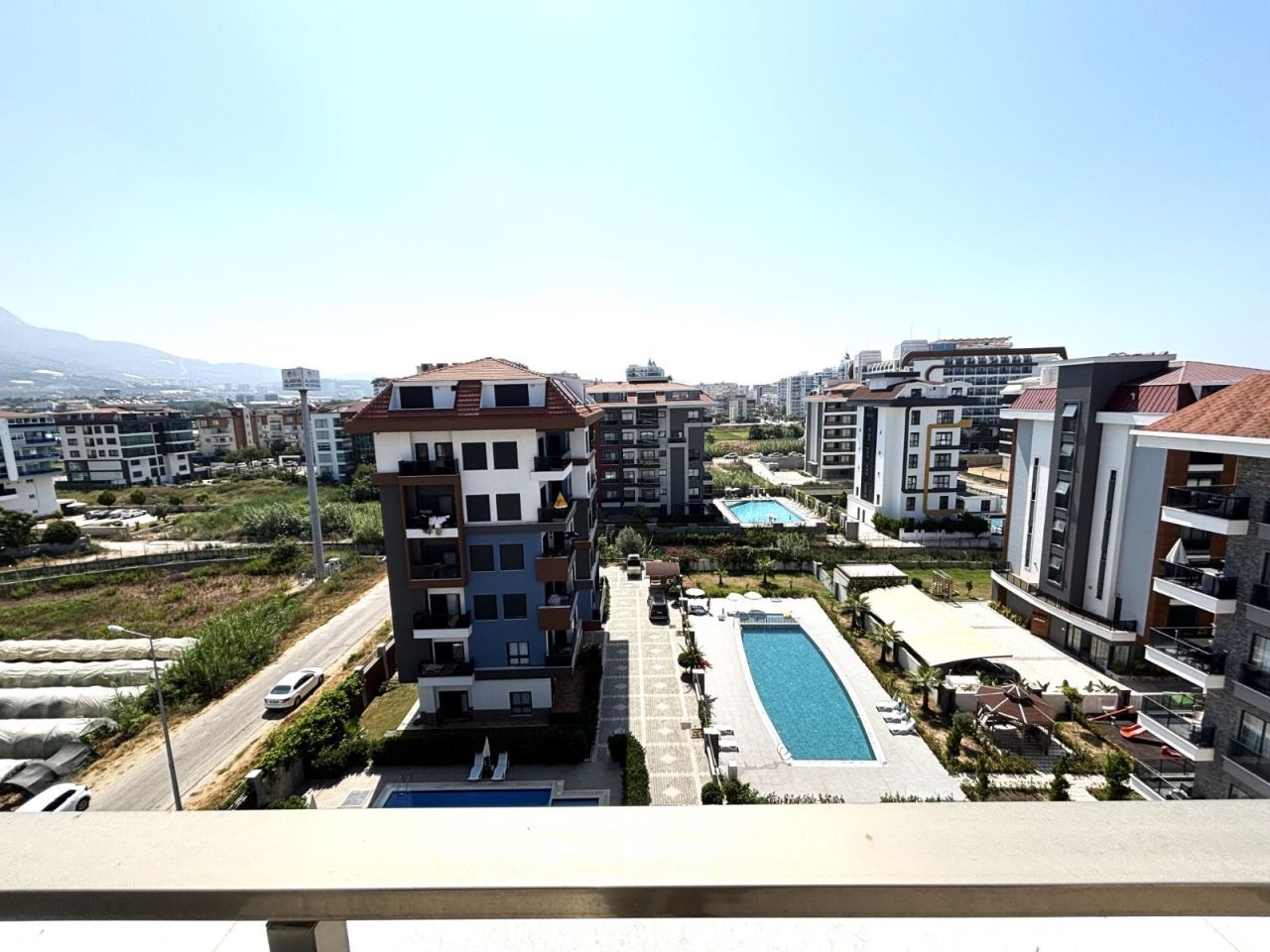 Apartment in Alanya, Turkey - picture 1