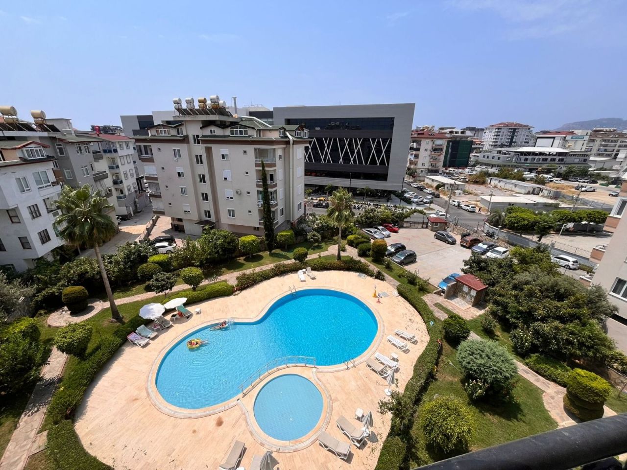 Apartment in Alanya, Turkey - picture 1
