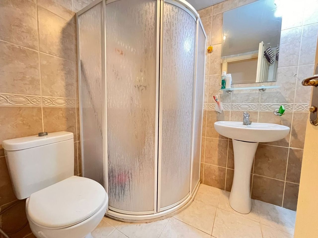 Apartment in Alanya, Turkey - picture 17