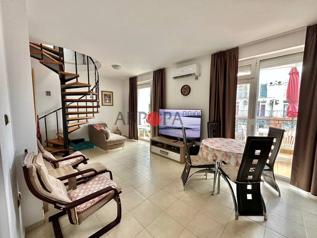 Appartement à Slantchev Briag, Bulgarie, 147 m² - image 1