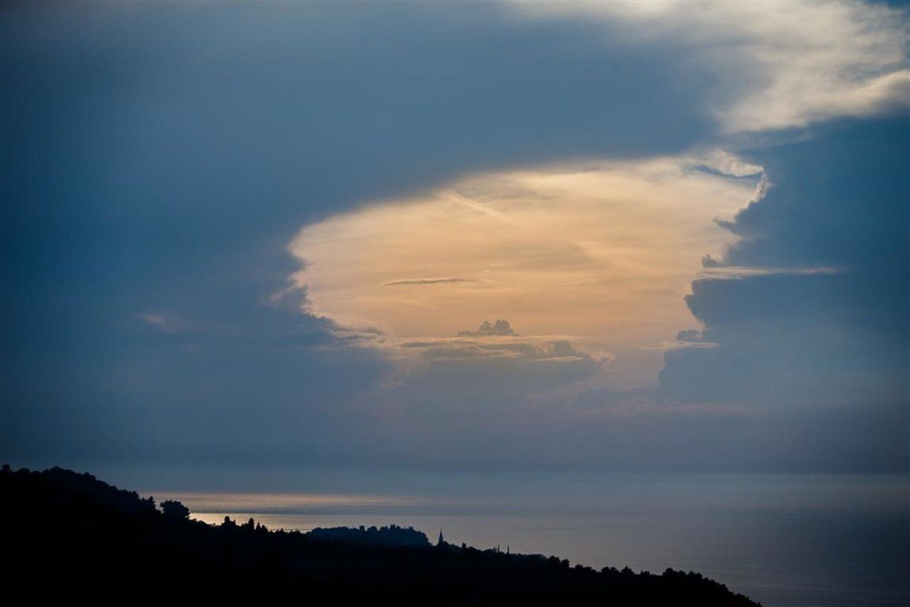 Terrain à Izola, Slovénie, 33 102 m² - image 2