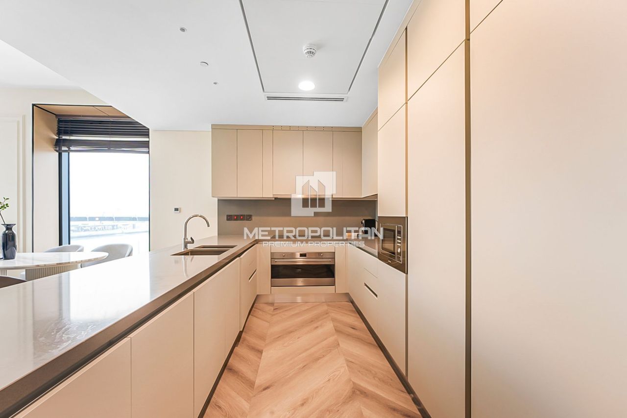 Apartment in Dubai, UAE, 164 m² - picture 12