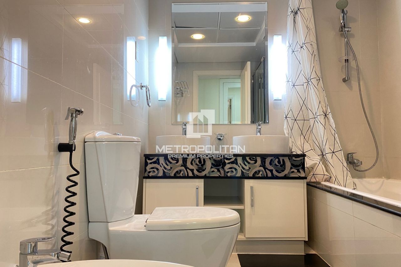 Apartment in Dubai, UAE, 82 m² - picture 13