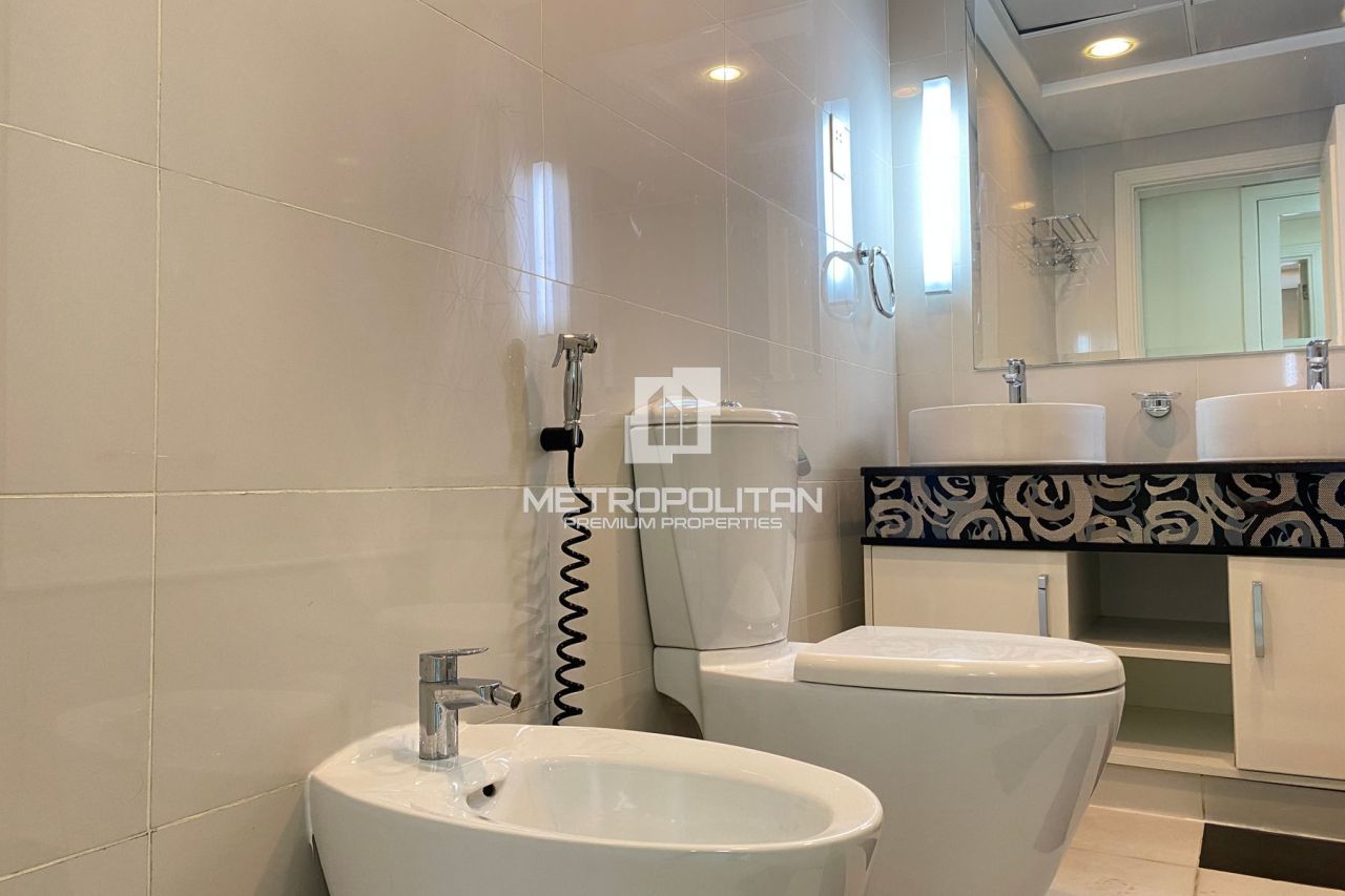 Apartment in Dubai, UAE, 82 m² - picture 15