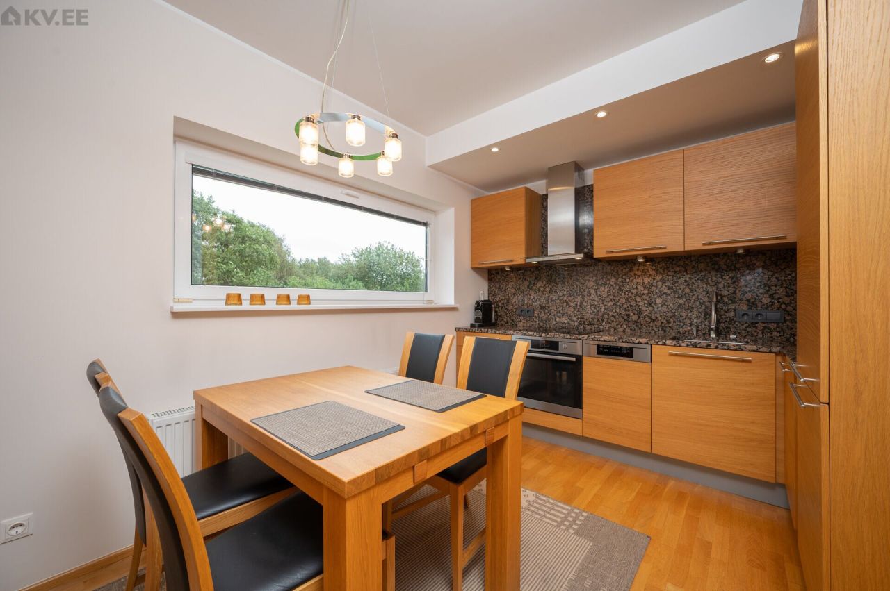 Appartement à Tallinn, Estonie, 72.1 m² - image 1