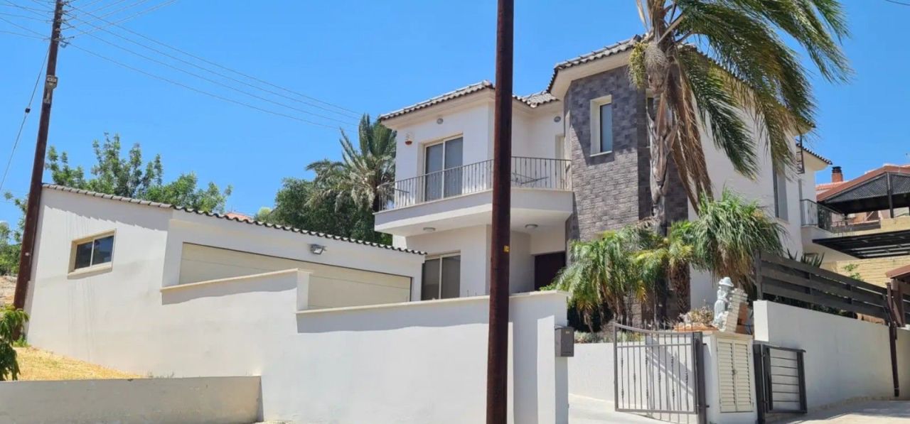 Villa à Limassol, Chypre, 180 m² - image 1