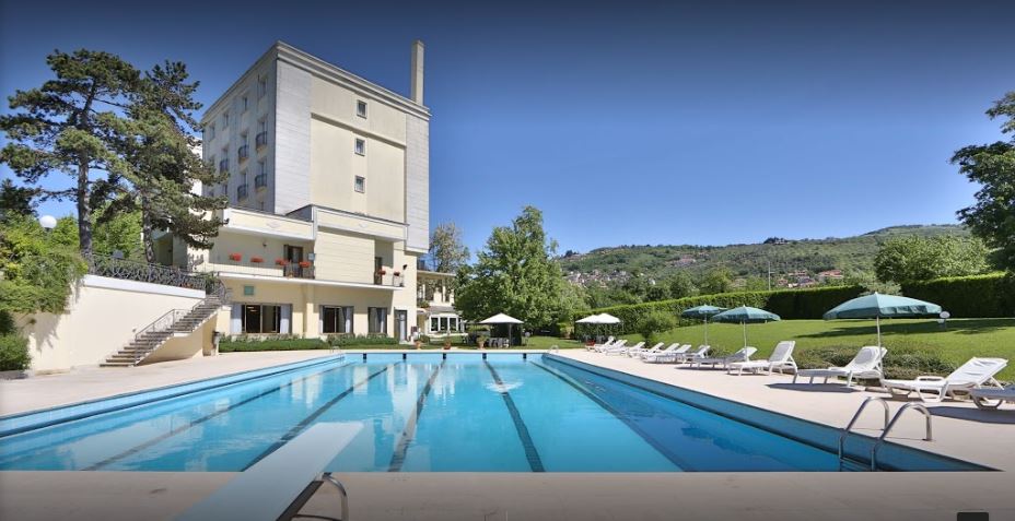 Hotel en Roma, Italia, 7 000 m² - imagen 1
