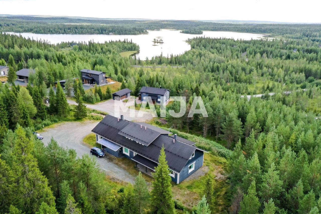 Casa en Kuusamo, Finlandia, 144 m² - imagen 1