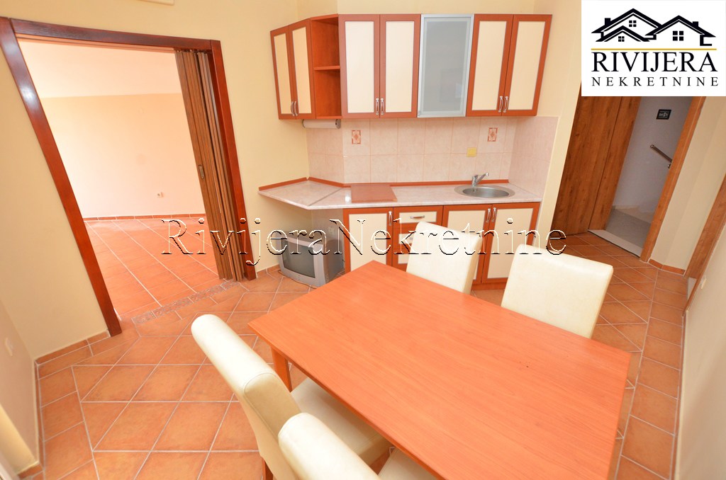 Piso en Herceg-Novi, Montenegro, 84 m² - imagen 5