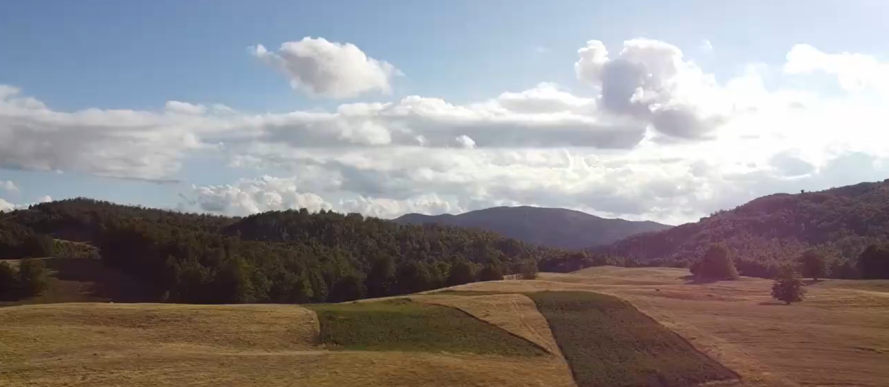 Terrain à Nikšić, Monténégro, 43 ha - image 1