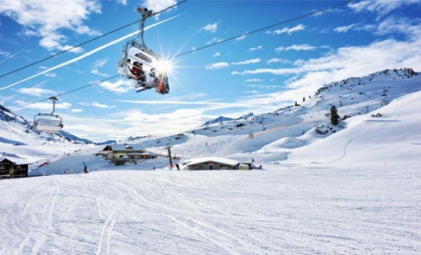 Grundstück in Obertauern, Österreich, 3 800 m² - Foto 1