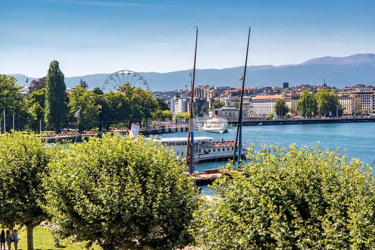 Apartment in Geneva, Switzerland - picture 2