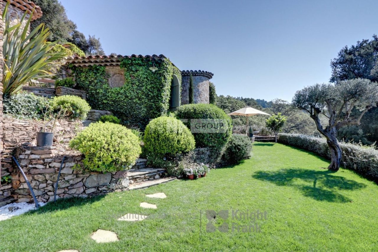 Villa in La Garde-Freinet, Frankreich, 235 m² - Foto 4