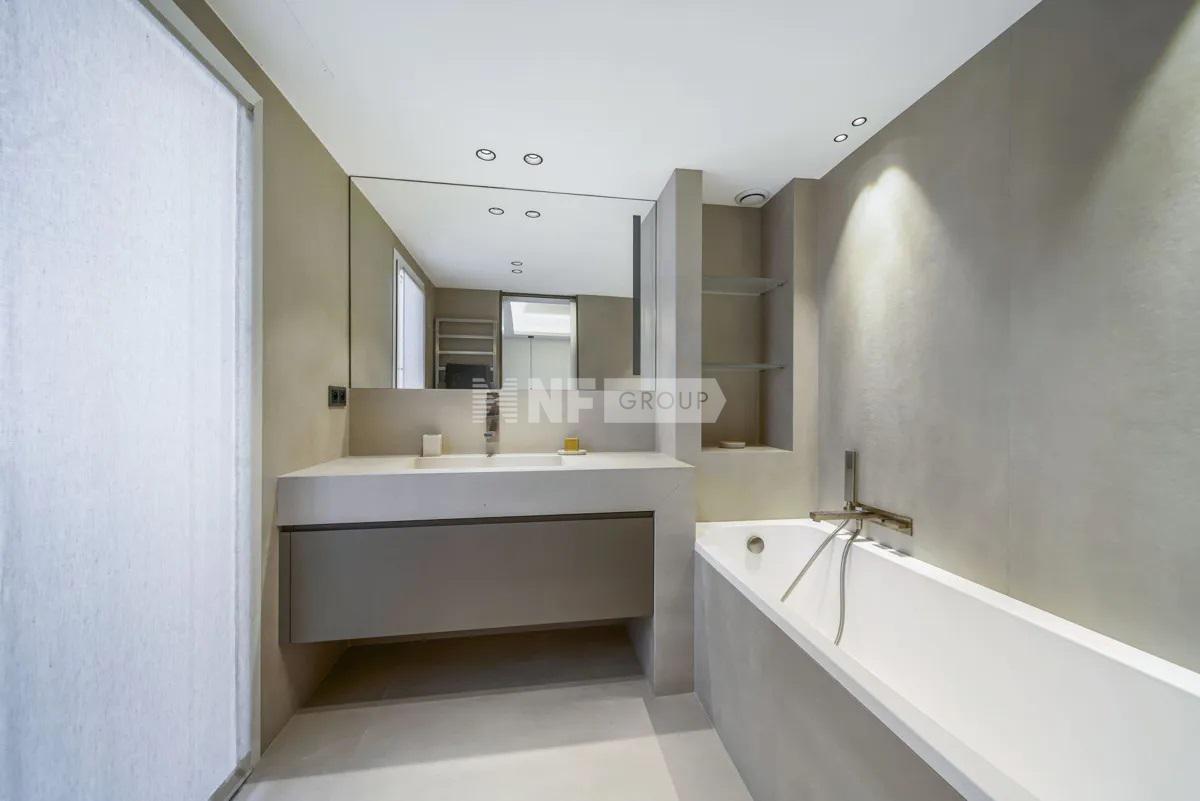 Apartment in Cannes, France, 100 m² - picture 12