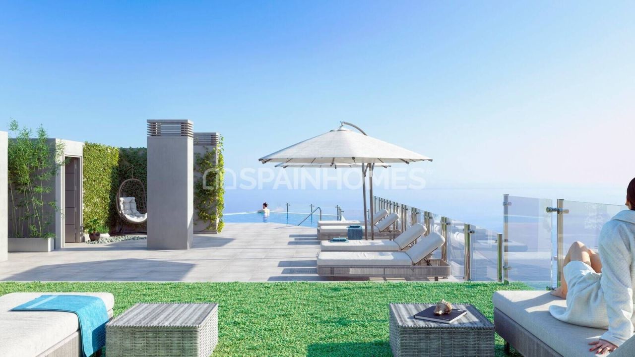 Penthouse in Torrox, Spain, 99 m² - picture 1