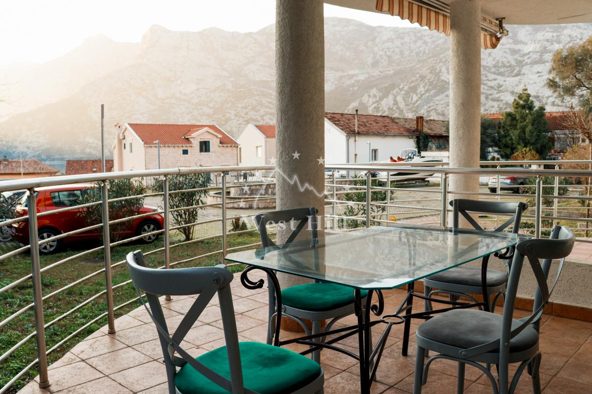 Apartment in Risan, Montenegro, 15 m² - picture 1