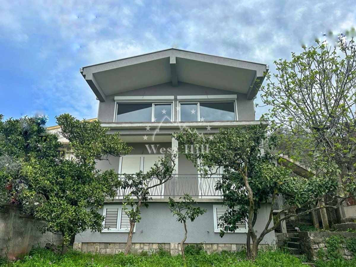 Casa en el Bar, Montenegro, 144 m² - imagen 1