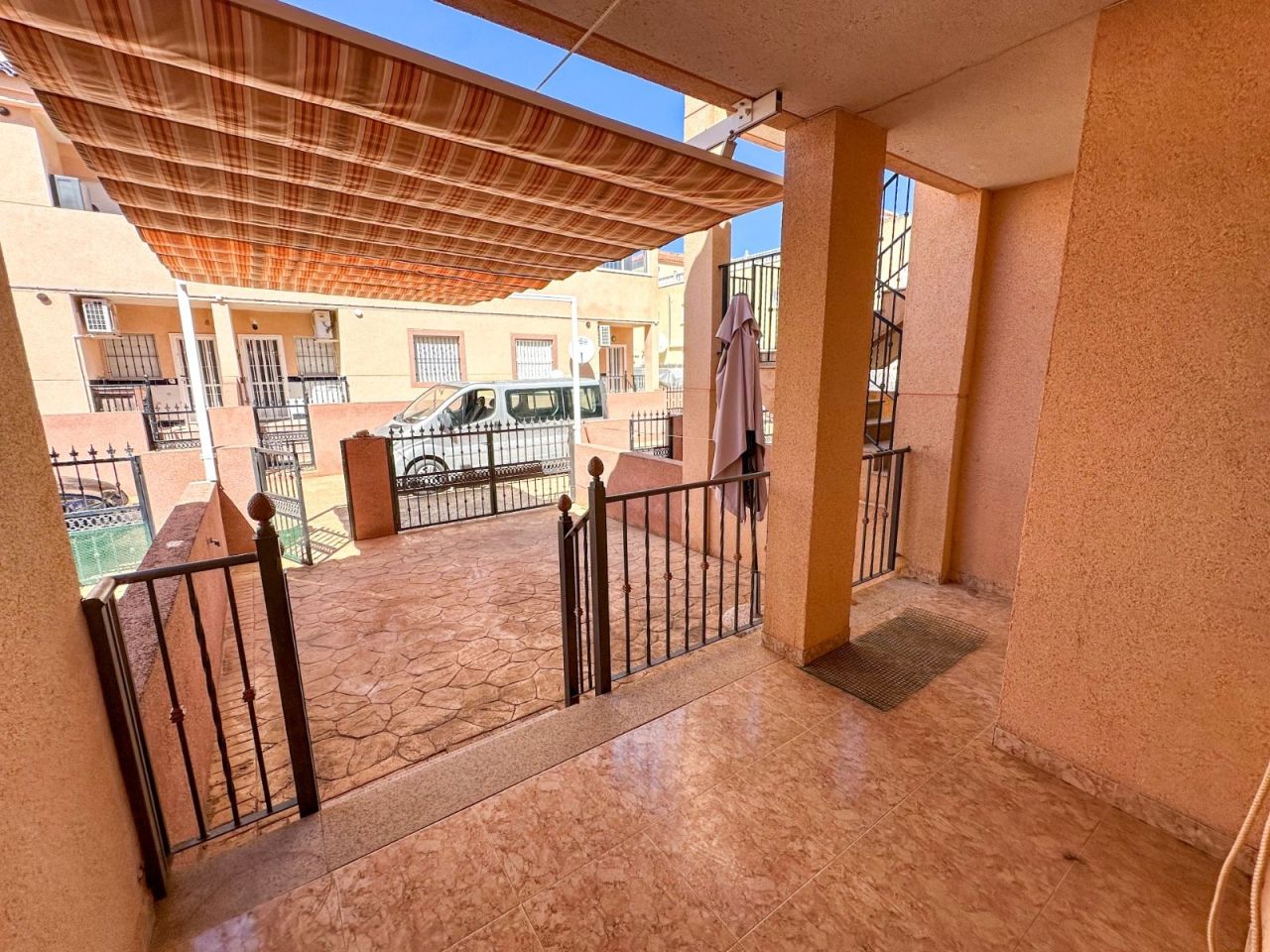 Appartement à La Zenia, Espagne, 70 m² - image 1